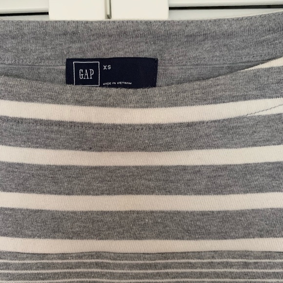 Long sleeve GAP top - Picture 2 of 2